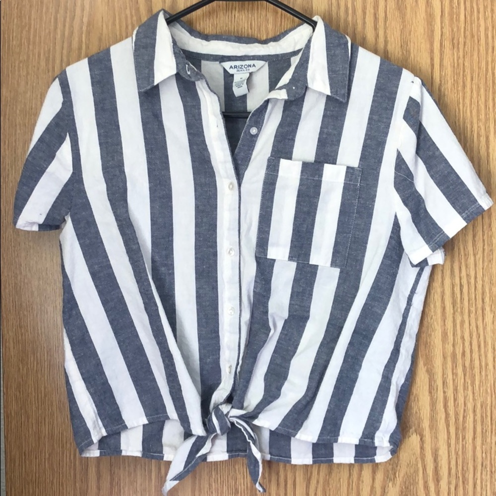 Stripped shirt!